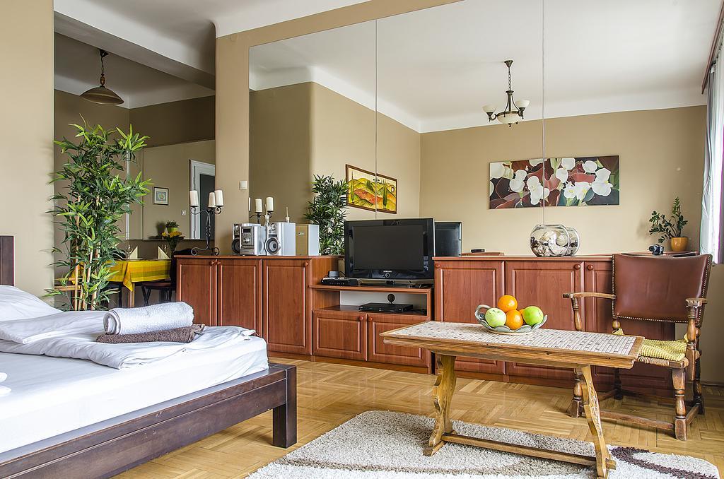 Danube Pest-Side Apartment Budapest Eksteriør billede