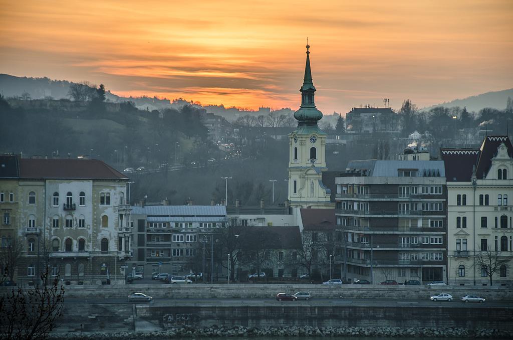 Danube Pest-Side Apartment Budapest Eksteriør billede